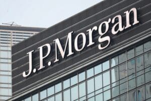 JPMorgan Chase is reportedly poised to mandate a full five-day office week for thousands of its employees, signalling a further clampdown on remote and hybrid working models introduced during the pandemic.