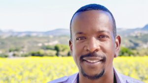 Bentley Kyle Evans is a well-known writer, producer, and director. He was born in Oakland and raised in Los Angeles. He started his career as an actor in the 1990 film House Party. Soon after, he found his true calling behind the camera.