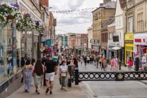 Retail leaders have issued a stark warning to chancellor Rachel Reeves that plans to hike business rates for large retailers could drive up food prices, fuel inflation, and weaken the UK’s already fragile high streets.