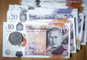 HM Revenue and Customs (HMRC) has been heavily criticised by MPs for not knowing how many billionaires pay tax in the UK, despite the limited number of individuals involved and the potentially vast sums at stake.
