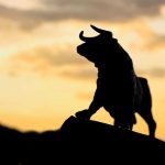 2 Nasdaq tech stocks that trade below the index P/E ratio
