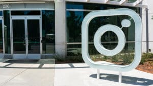 Instagram will require its workforce to return to the office five days a week from early next year, becoming the latest major tech company to crack down on remote work.